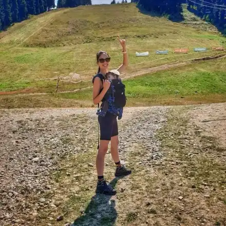 Луиза Григорова заведе бебето на планина