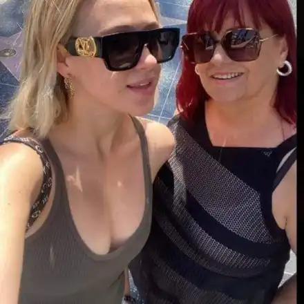 Майката на Мария Бакалова се похвали с чанта за 3 бона и избухна: Не мога да разбера защо завиждат на дъщеря ми СНИМКИ