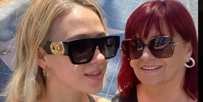 Майката на Мария Бакалова се похвали с чанта за 3 бона и избухна: Не мога да разбера защо завиждат на дъщеря ми СНИМКИ