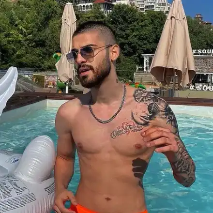 Малкият Стораро си проси боя