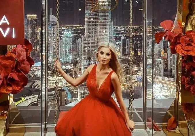 Мегз се върна в Дубай, ще става пиар