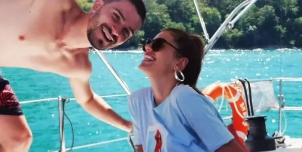 Михаела Филева отлага сватбата