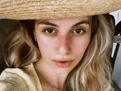 Михаела Маринова показа годежен пръстен! Ще има ли сватба? (ФОТО по-долу)