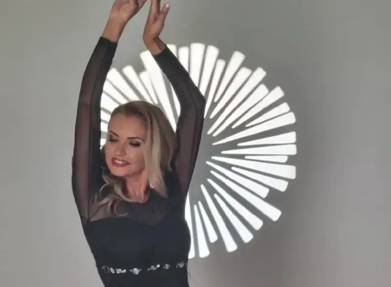 Нели Рангелова шашна с провокативна сесия (СНИМКИ)