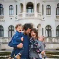 Петя Дикова чукна 37, ще строи къща с мъжа си