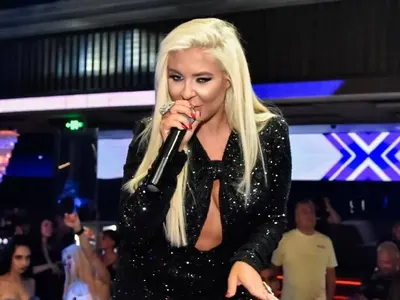 Престраши се:  Андреа се завърна на сцената след две години  пауза(Снимки)