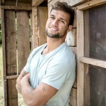 Сами Хоссни започва уроци по български правопис! Фитнес гуруто се засрами и нае учителка