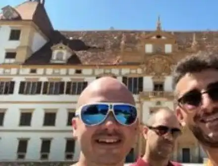 Сашо Кадиев избяга от жените си чак в Австрия