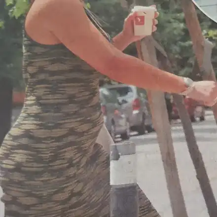 Щерката на Боби М. мина на кафенце