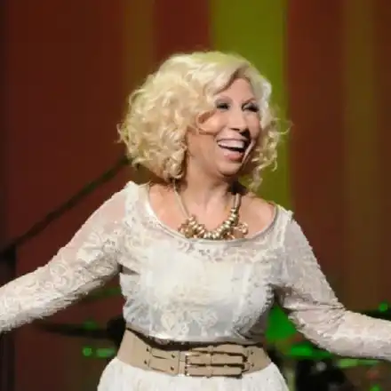 Силвия Кацарова отпразнува байрама със сестра си