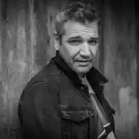 Свежен Младенов женен за балерина