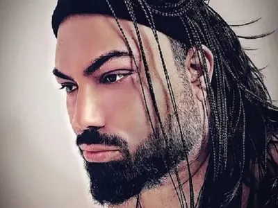 Това Мон Дьо ли е, или Азис?