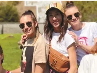 Ванга води гимнастичките до златото! (Молитвите им край Рупите бяха чути)