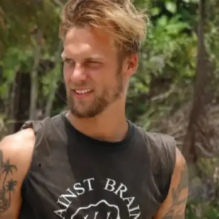 Ваня Джаферович пак се намърда в „Сървайвър”