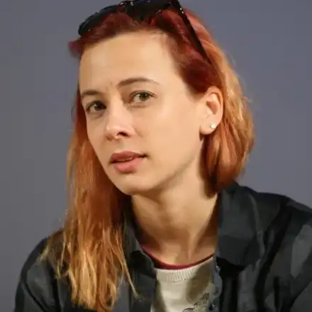 Весела Бабинова: Не приличам на нищо!