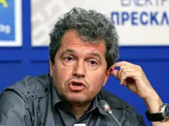 Защо Тошко Йорданов крие миналото си? (Дясната ръка на Слави лъже, че е от Ямбол)