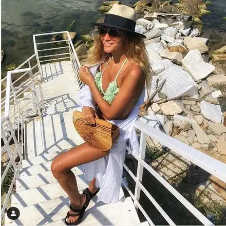 Зейнеб се върна в родния Бургас