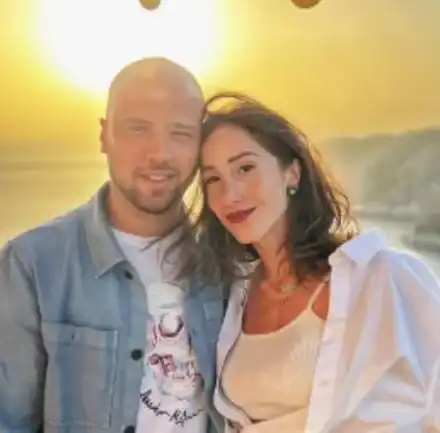 Златната капитанка се сгоди