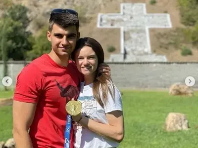 „Златните момичета“ занесоха медалите при Ванга СНИМКИ