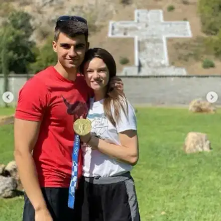 „Златните момичета“ занесоха медалите при Ванга СНИМКИ