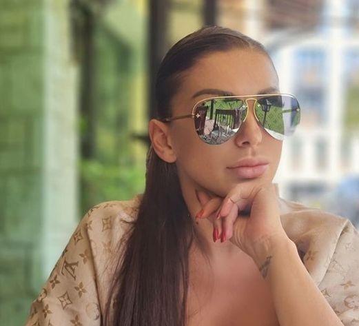 Емануела с нов татус! Посвети го на сина си (Вижте го)