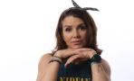 Кали се превърна в Алиса в Страната на чудесата