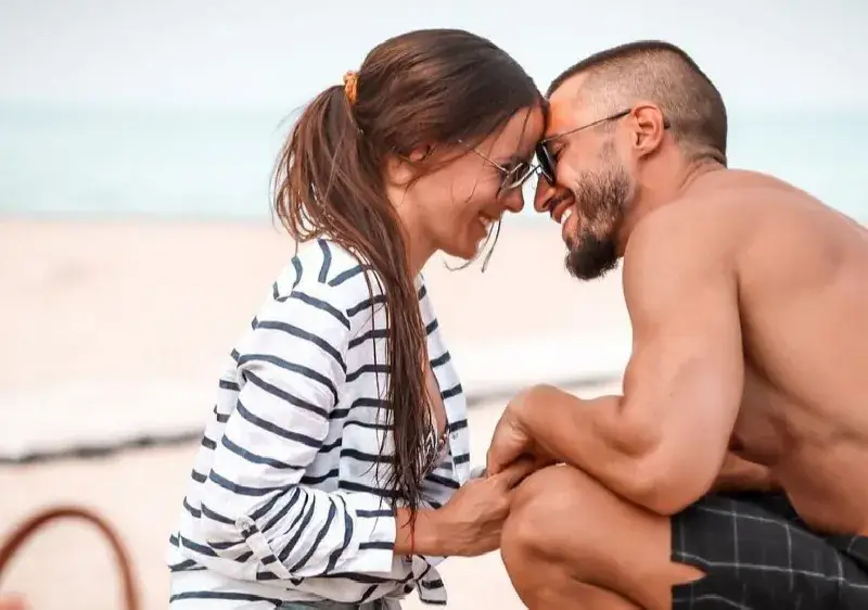 Честито! Наум Шопов и Теа стягат сватба