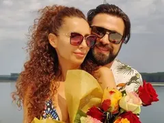 Честито! Сано и Нели празнуват годишнина на морето