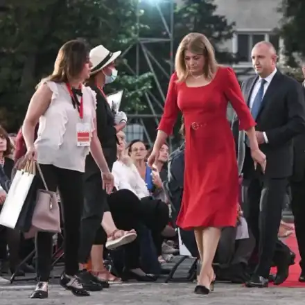 Деси Радева с колие за 500 лв на концерта на Пласидо Доминго