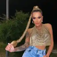 Диона изкушава с нова визия! (Вижте я)