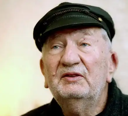 Джони Пенков бере душа в болница