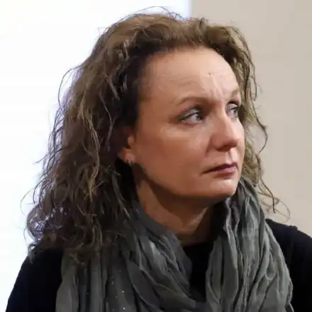 Дъщерята на Невена Коканова разпродаде имуществото й