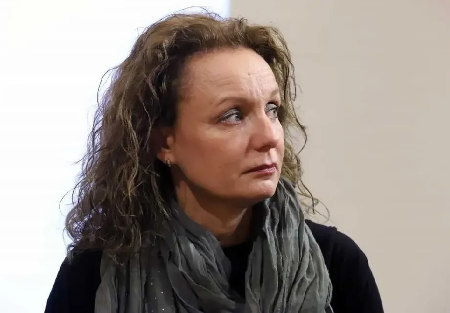 Дъщерята на Невена Коканова разпродаде имуществото й