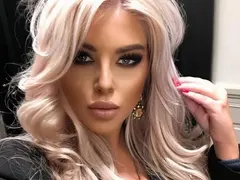 Френски диджей закача Андреа