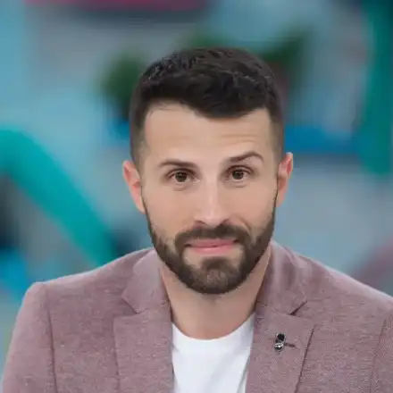 Георги Блажев точи лиги по колежка от  „На кафе”