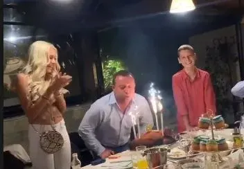 Хитруша: Анита напипа слабото място на Рачков, стана първа дружка със сина му