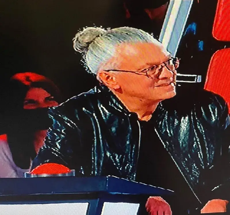 Иван Лечев заприлича на бабичка