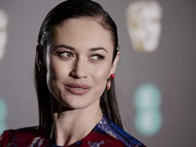 Момиче на Бонд ТАЙНО в София! Олга Куриленко снима „Принцесата“