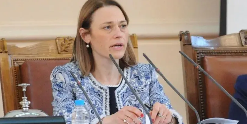 Мъжът на Ива Митева я зарязал заради сладък пост в Брюксел