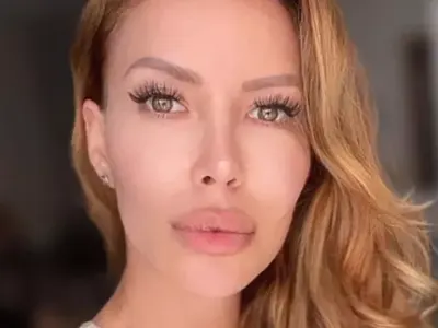 На парти в Монако: Ирен Онтева се отърка в секссимвола Виктория Силвстед