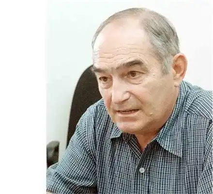 Нагло! Община Трявна прецака Минчо Празников с 8 бона (Продали имот на съпругата му без нейно знание - Всичко за скандала)