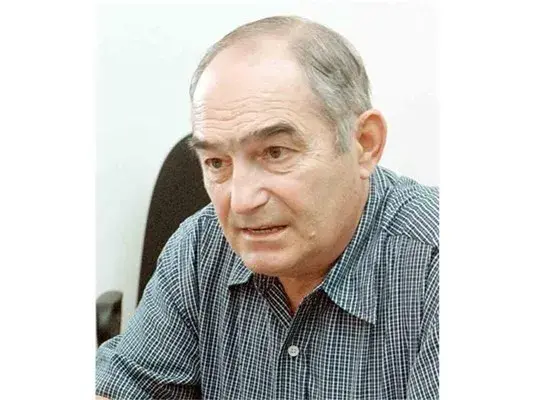 Нагло! Община Трявна прецака Минчо Празников с 8 бона (Продали имот на съпругата му без нейно знание - Всичко за скандала)