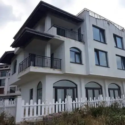 Палатът на Стависки отвори врати! Имението вече има гости (СНИМКИ)