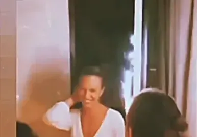 Папи Ханс спретна парти за РД на гаджето