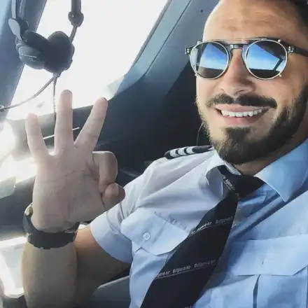 Петър от „Фермата” се върна на самолета, от  месеци е без гадже