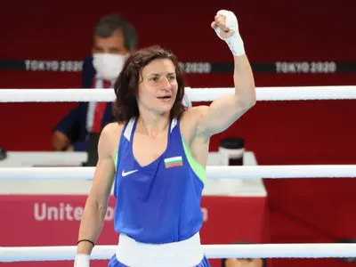 Поверие предрекло близнаци на Стойка Кръстева