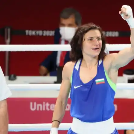 Поверие предрекло близнаци на Стойка Кръстева