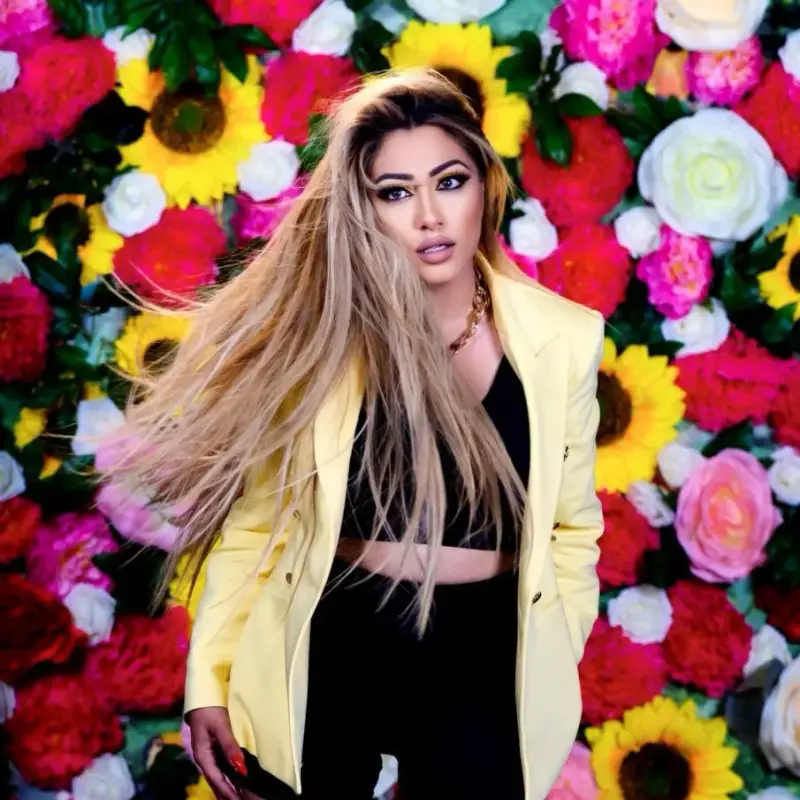 Роксана на война с расисти