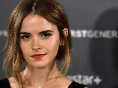 С аромат на звезди! Анджелина Джоли и Ема Уотсън рекламират парфюмите на Евгения Борисова! (СНИМКИ)