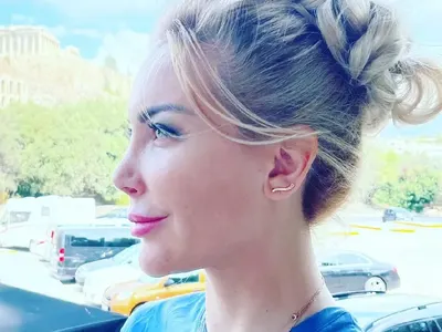 След последната корекция на носа: Антония Петрова се превърна в копие на Княгиня Калина (СНИМКИ)